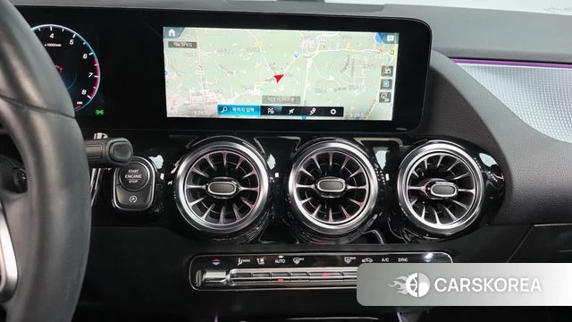 Mercedes-Benz GLA - Class H247 id 4567485 из Кореи 7