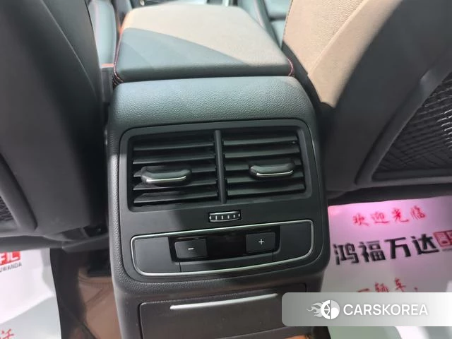 Audi A4L id 4257939 из Китая 7
