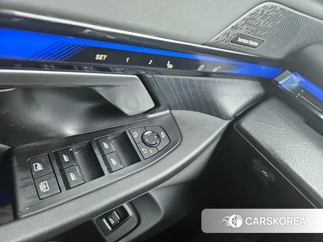 BMW 5 Series (G60) id 3739551 из Кореи 7