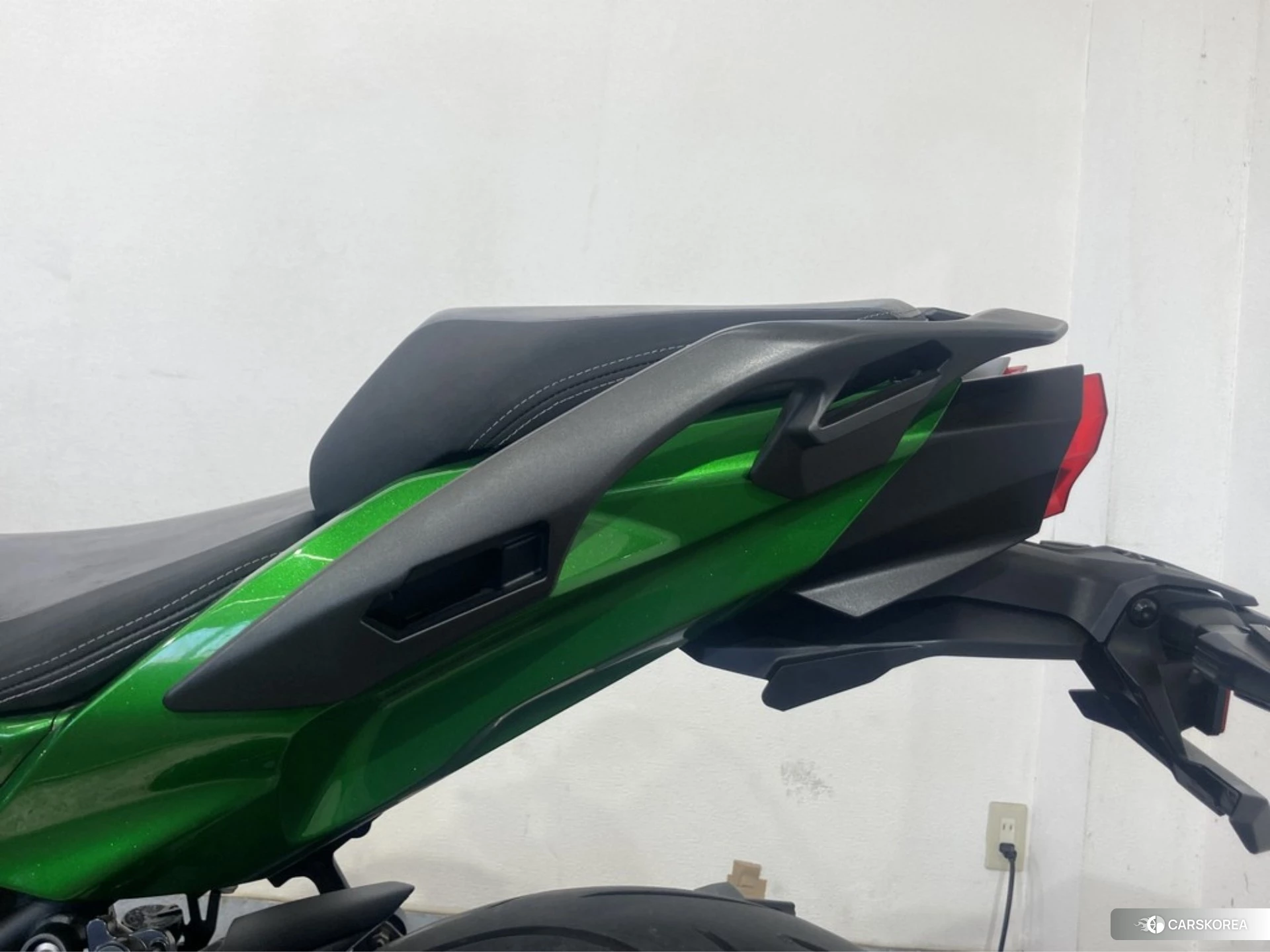 Kawasaki NINJA H2 SX SE id 4373852 из Японии 7