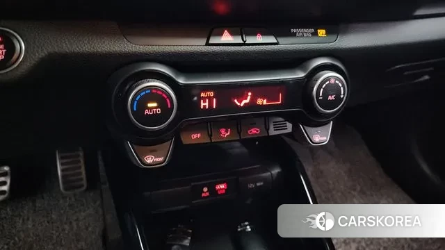 Kia Stonic id 3417219 из Кореи 7