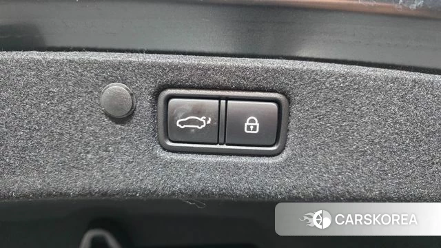 Hyundai The New Grandeur IG Hybrid id 4282263 из Кореи 7