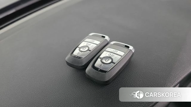 Ford Explorer 6th Generation id 4642168 из Кореи 7