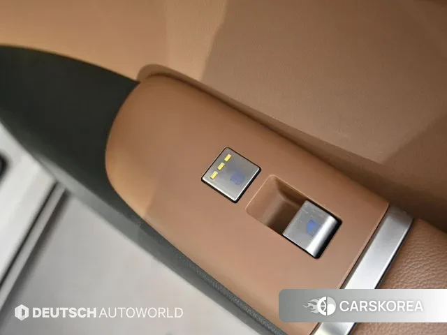 Hyundai Grandeur (GN7) id 3487236 из Кореи 7