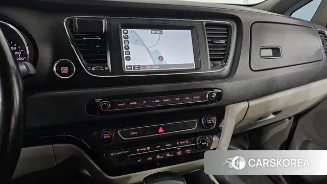 Kia All New Carnival id 3536418 из Кореи 7