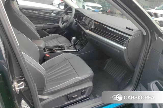 Volkswagen Passat id 4259851 из Китая 7