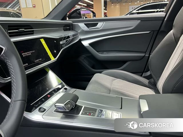 Audi A6L id 4257937 из Китая 7