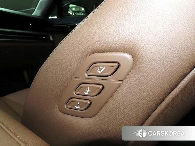 Hyundai Grandeur (GN7) id 4432508 из Кореи 7