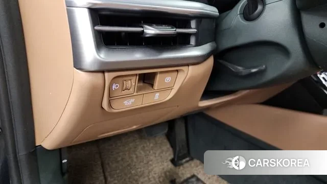 Hyundai Grandeur (GN7) id 3031841 из Кореи 7