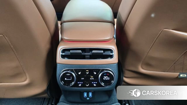 Genesis GV70 id 4293886 из Кореи 7