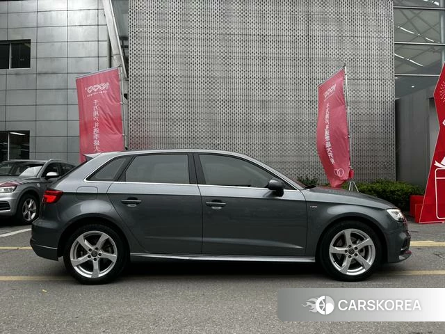 Audi A3 id 4205655 из Китая 7