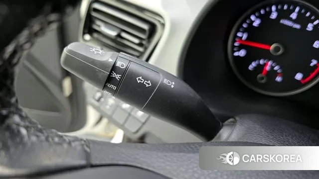 Kia Stonic id 3583295 из Кореи 7