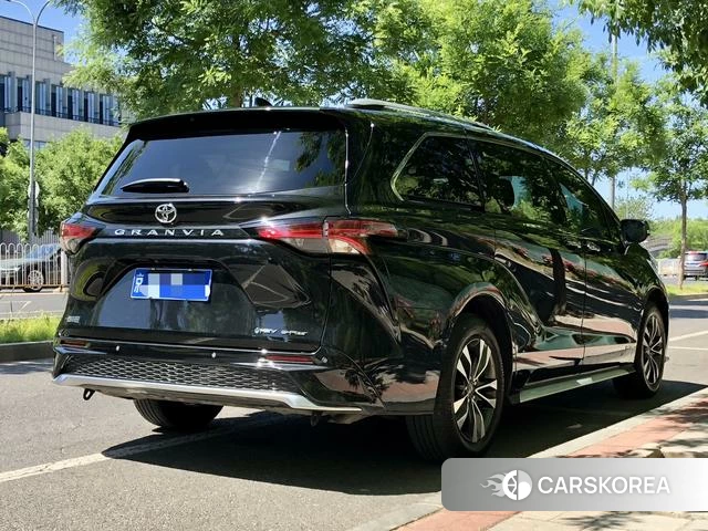 Toyota Grevia id 4278874 из Китая 7