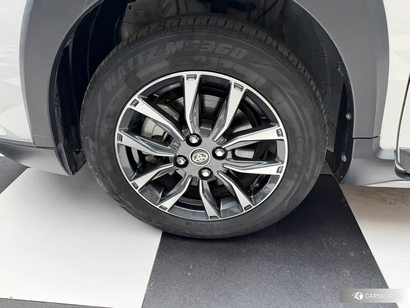 Toyota Yaris L id 4545781 из Китая 7