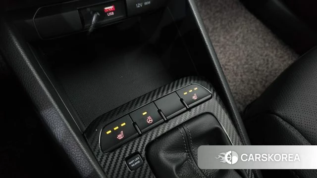 Kia Stonic id 4943934 из Кореи 7