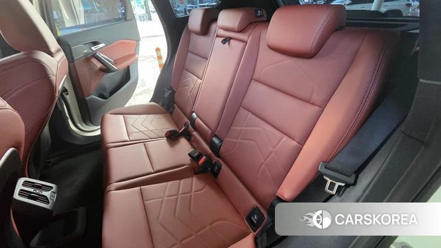 BMW iX1 (U11) id 4419579 из Кореи 7