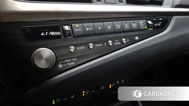 Lexus ES300h 7th generation id 3504199 из Кореи 7