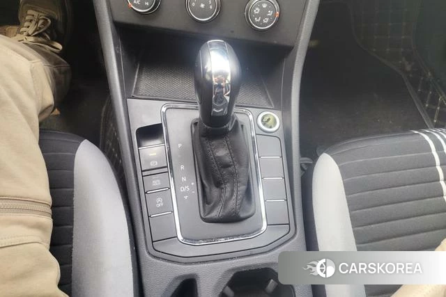 Volkswagen Bora id 4253226 из Китая 7