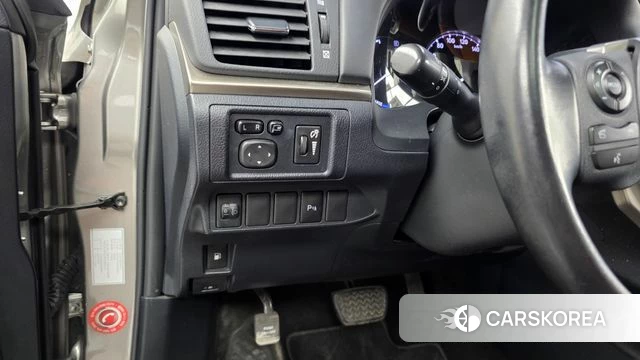 Lexus CT200h id 4471522 из Кореи 7