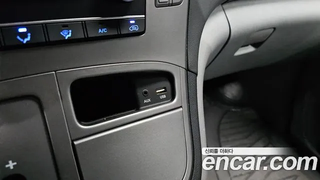 Hyundai The New Grand Starex id 2433647 из Кореи 7