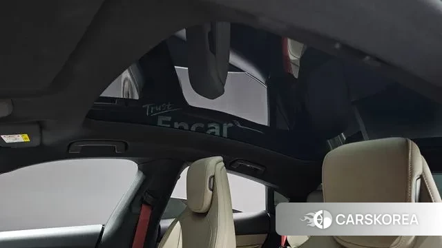 Porsche Taycan id 3654230 из Кореи 7