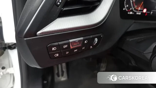 BMW 1 Series (F40) id 3529907 из Кореи 7