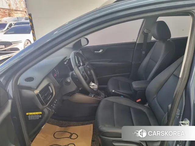 Kia Stonic id 3494865 из Кореи 7