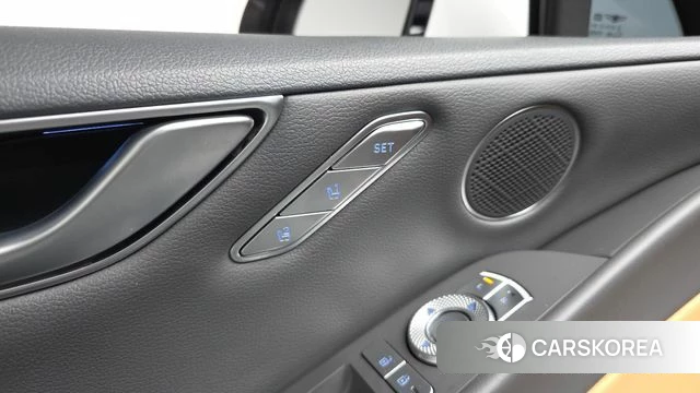 Genesis G80 (RG3) id 3850712 из Кореи 7