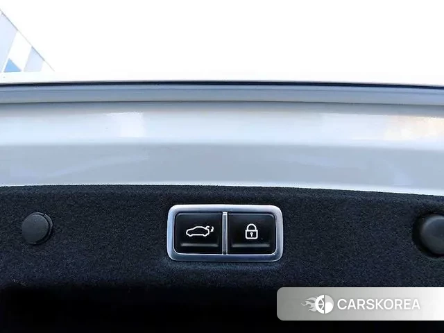 Hyundai Grandeur (GN7) id 3431562 из Кореи 7