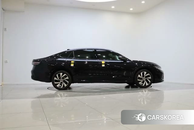 Volkswagen Passat id 4353461 из Китая 7