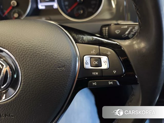 Volkswagen Golf id 4213685 из Китая 7
