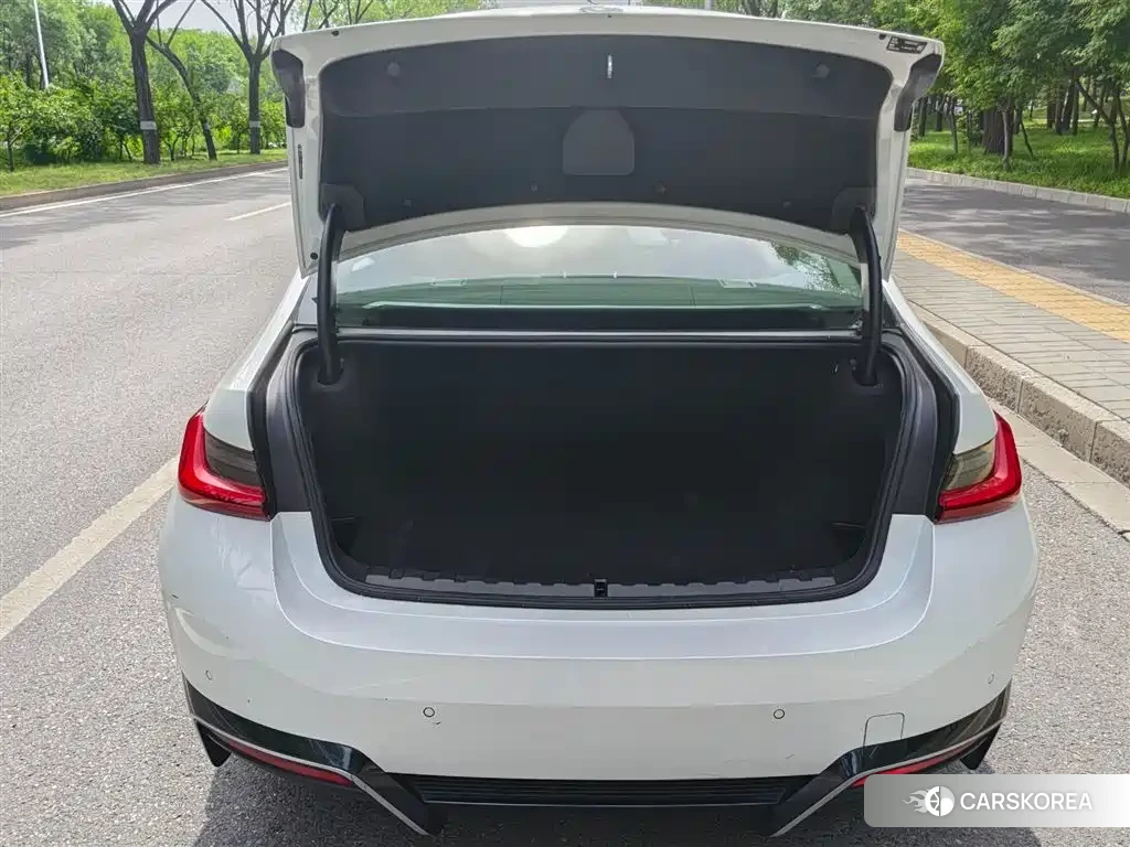 BMW i3 id 4539372 из Китая 7