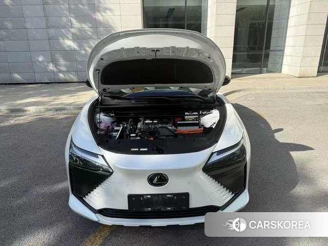Lexus RZ id 4301801 из Китая 7