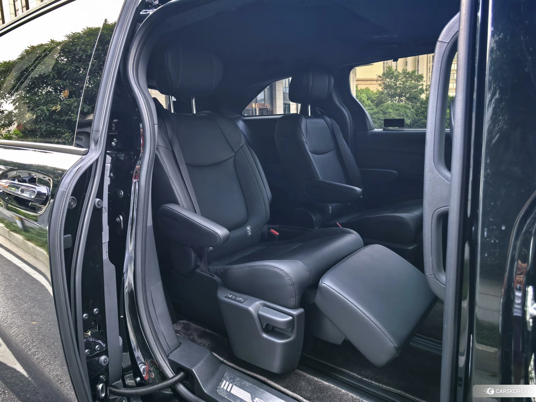 Toyota Sienna id 4461952 из Китая 7
