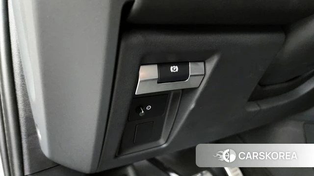 Land Rover Defender (L663) id 4242661 из Кореи 7
