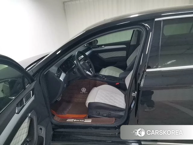 Volkswagen Magotan id 4348521 из Китая 7