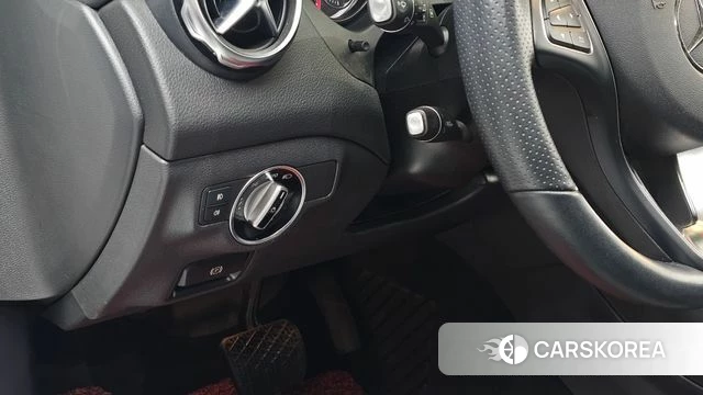 Mercedes-Benz GLA-Class X156 id 4496458 из Кореи 7