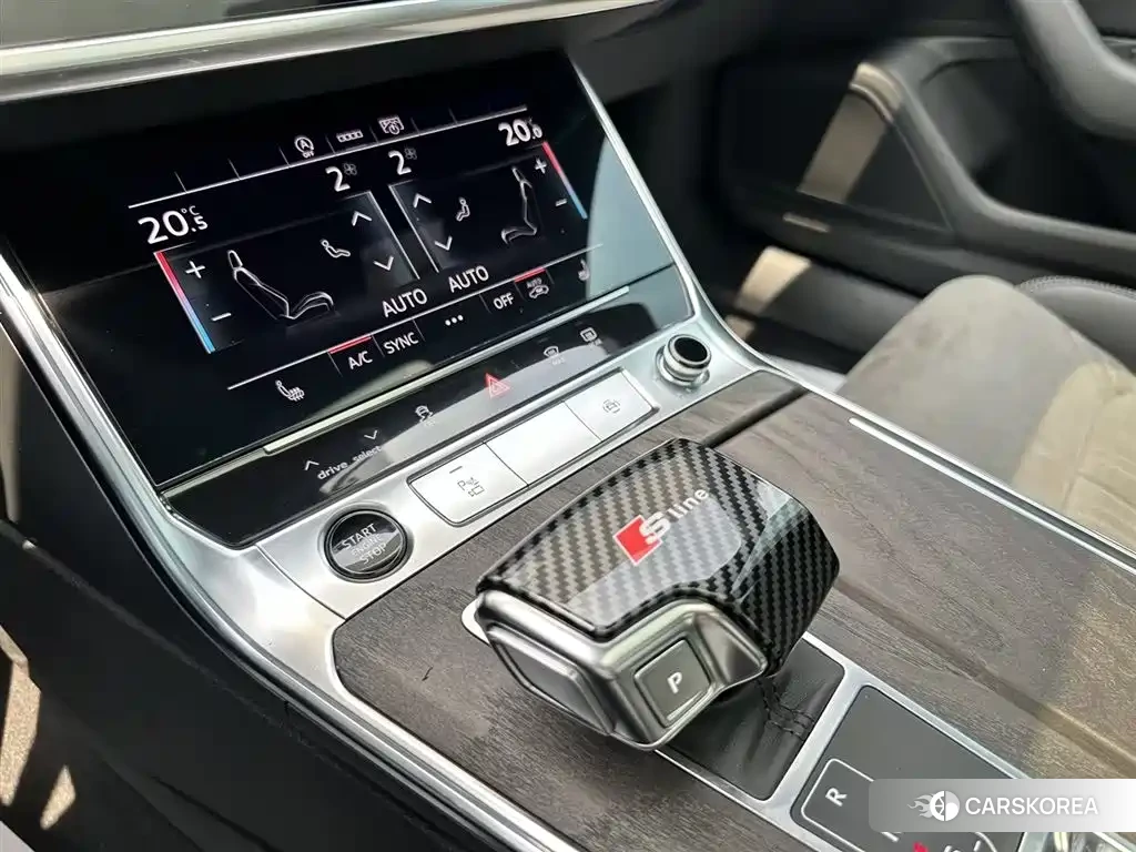 Audi A6L id 4514166 из Китая 7