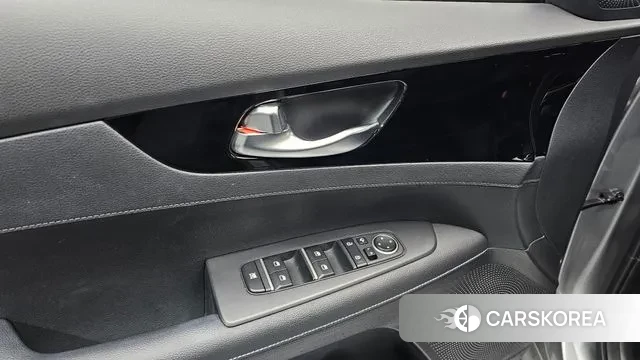 Kia The New K3 2nd generation id 3759135 из Кореи 7