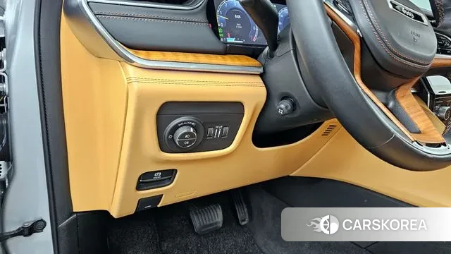 Jeep Grand Cherokee (WL) id 3581850 из Кореи 7