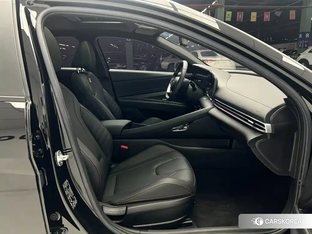 Hyundai Elantra id 4664641 из Китая 7