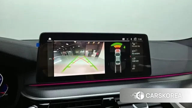 BMW 5 Series (G30) id 2968961 из Кореи 7