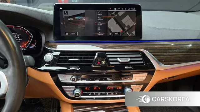 BMW 5 Series (G30) id 2891026 из Кореи 7