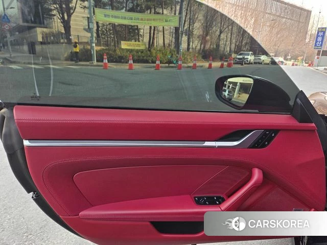 Porsche 911(992) id 3800201 из Кореи 7