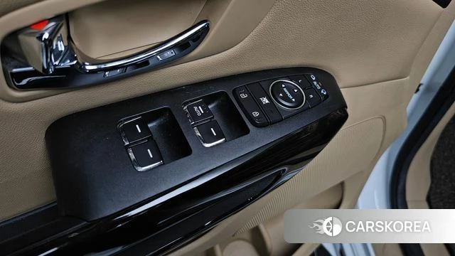 Kia The New Carnival id 4658346 из Кореи 7