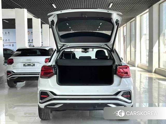 Audi Q2L id 4190494 из Китая 7