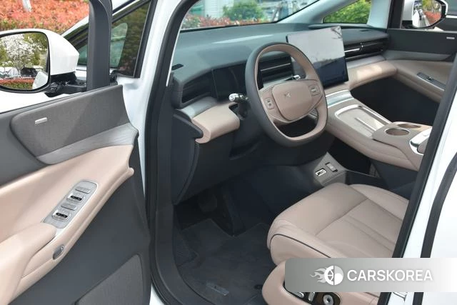 Xiaopeng Motors Xiaopeng X9 id 3909045 из Китая 7