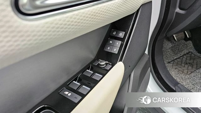 Land Rover Range Rover Velar id 3922422 из Кореи 7