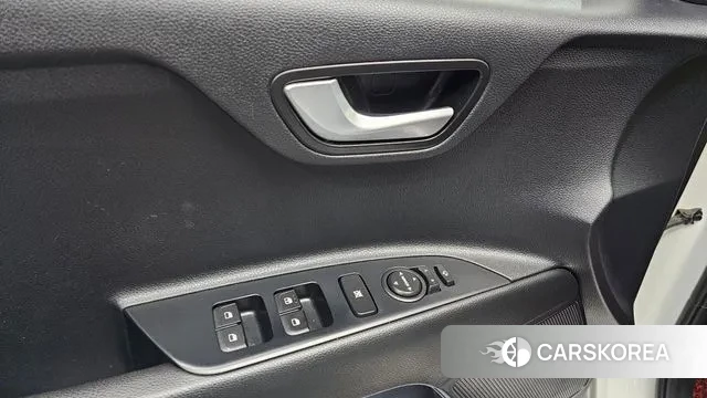 Kia Stonic id 3474928 из Кореи 7