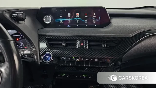 Lexus UX250h id 3766307 из Кореи 7